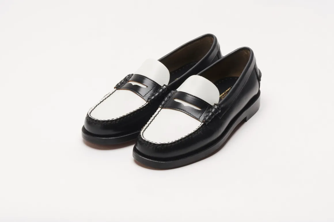 Classic Dan Woman - Black & White