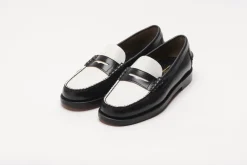 Classic Dan Woman - Black & White